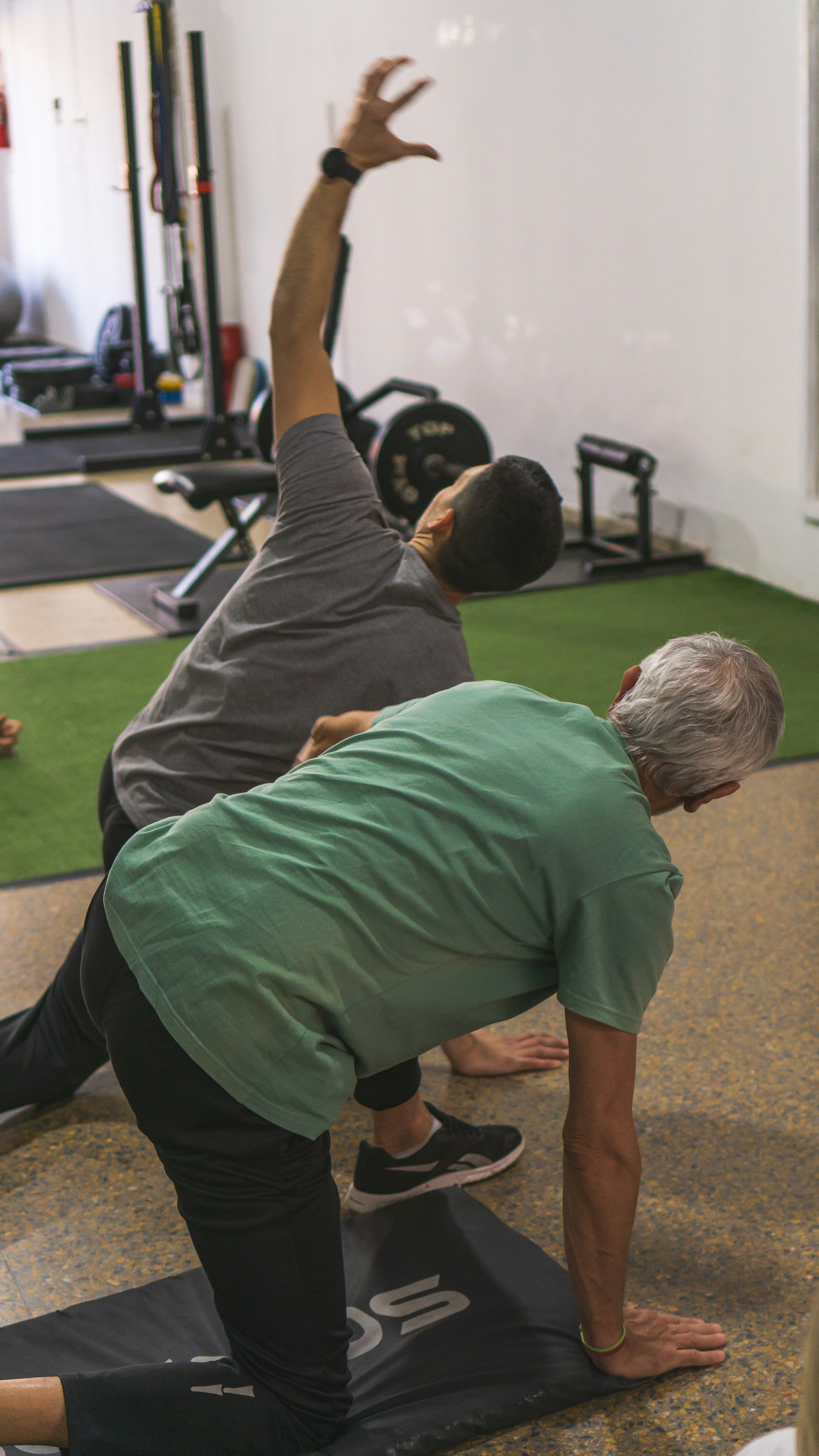 senior-friendly gyms